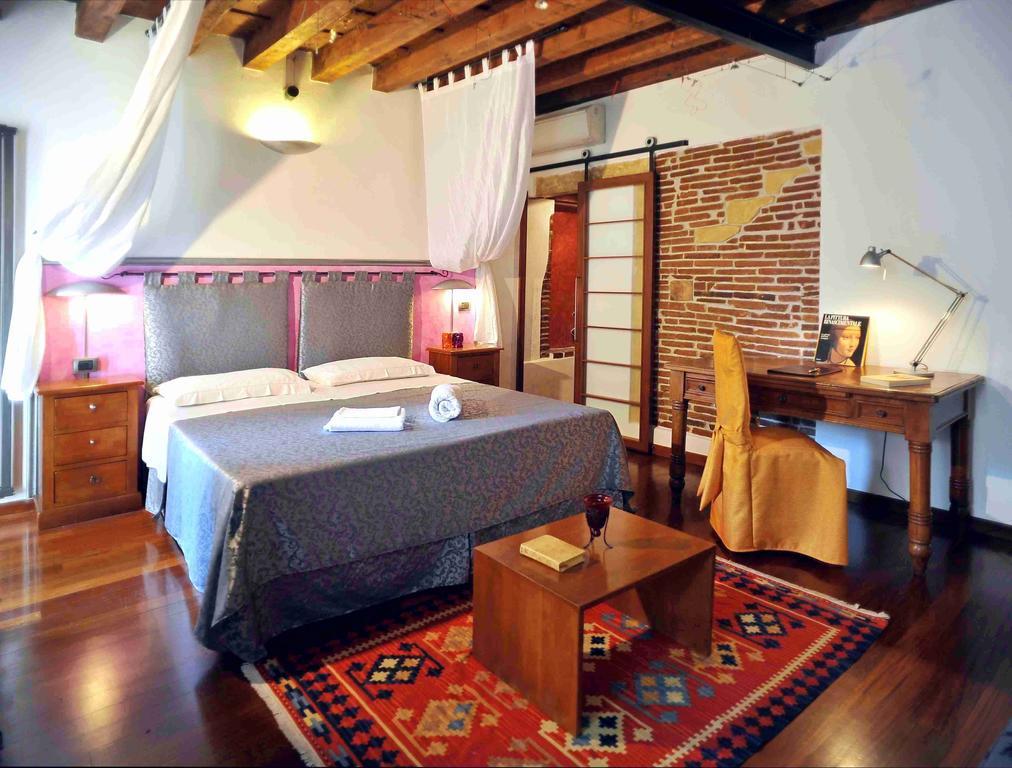 Antica Residenza Via Roma Garden View Verona Room photo