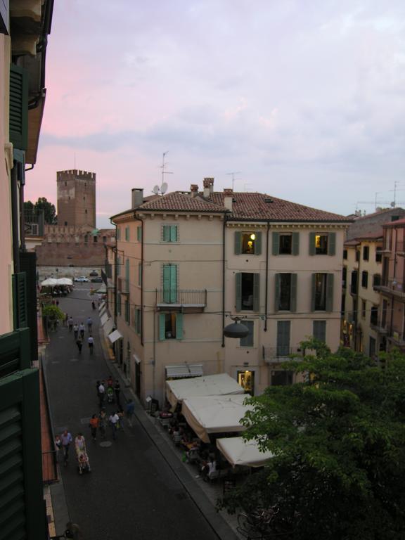 Antica Residenza Via Roma Garden View Verona Exterior photo